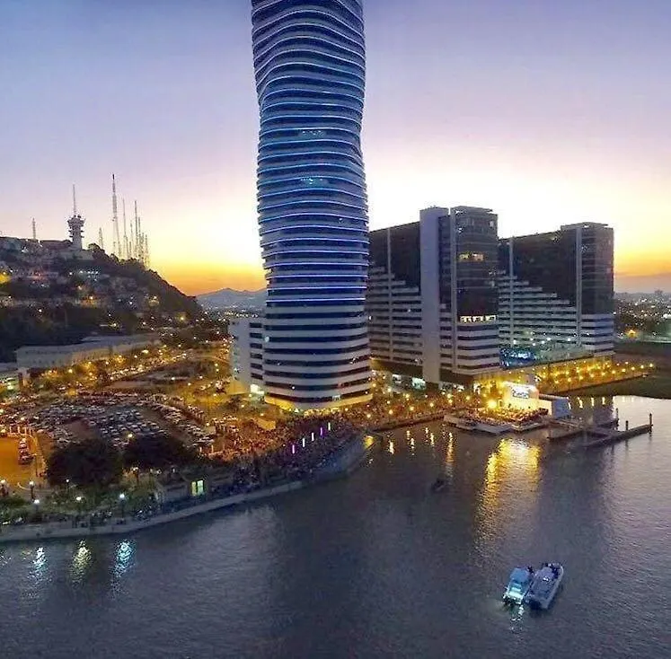 Ecuabook Penthouse Jacuzzi Riverfront 11012 Guayaquil