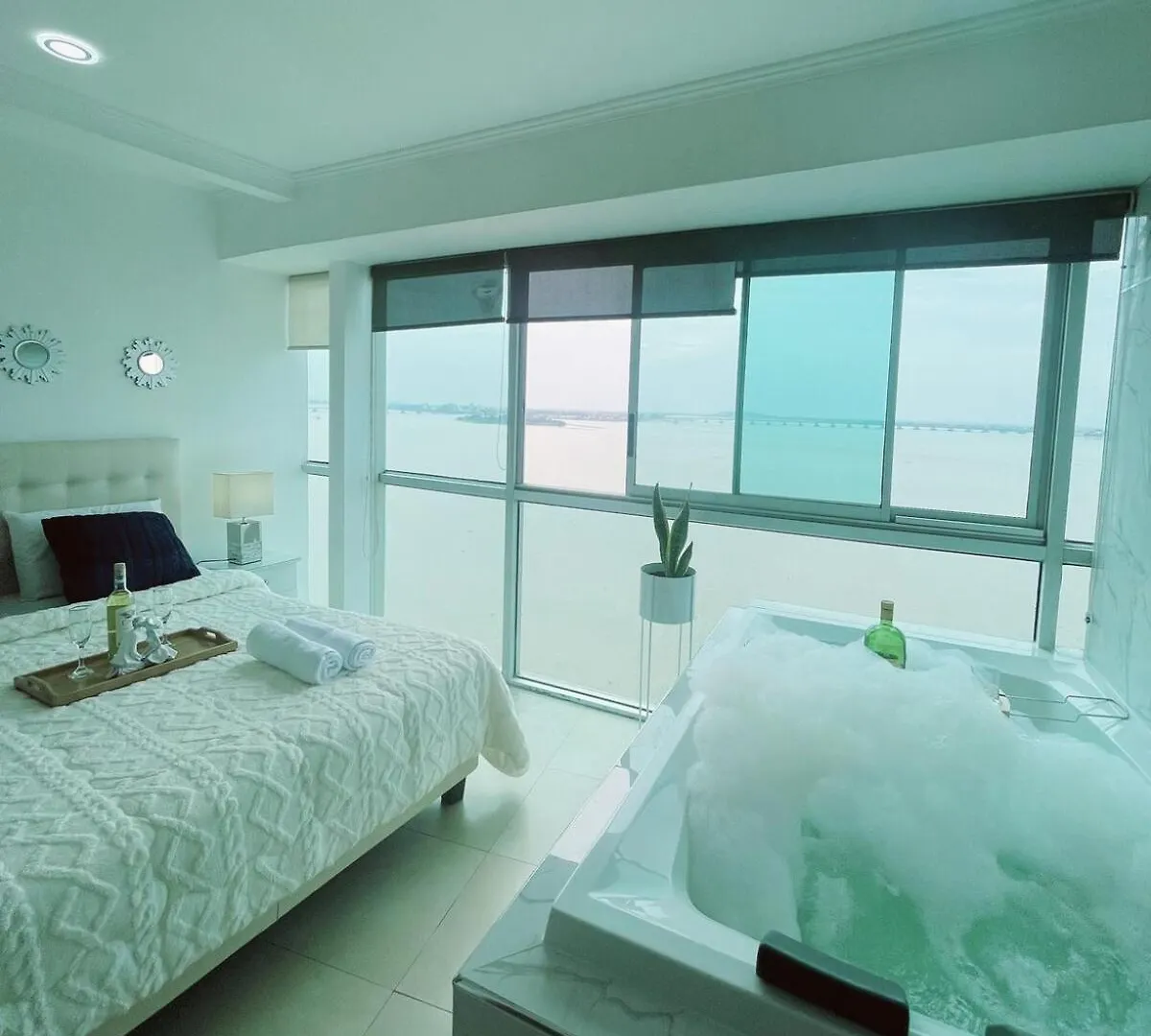 Ecuabook Penthouse Jacuzzi Riverfront 11012 Guayaquil Ekwador