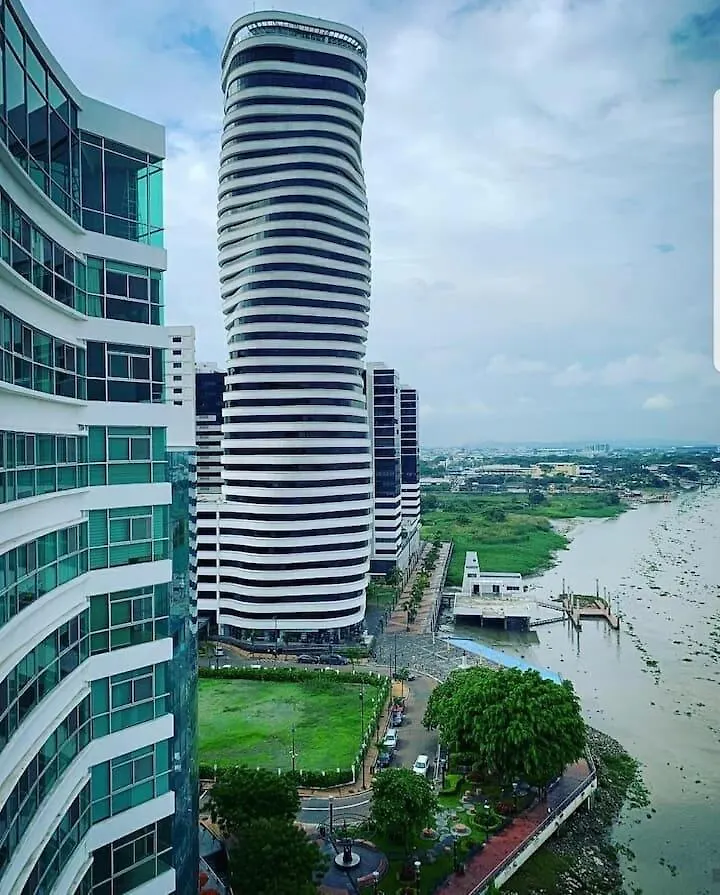 Ecuabook Penthouse Jacuzzi Riverfront 11012 Guayaquil 0*,