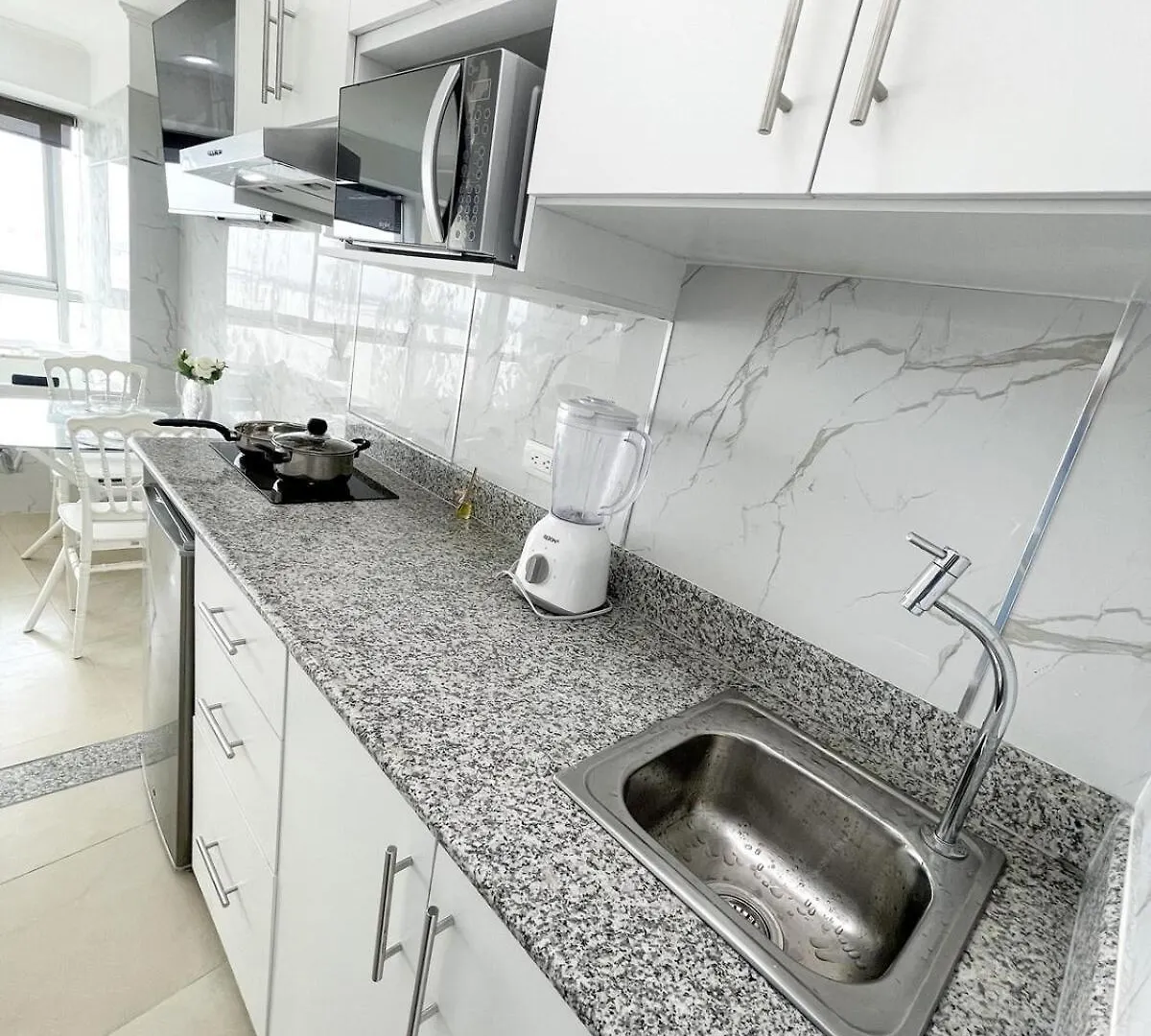 Ecuabook Penthouse Jacuzzi Riverfront 11012 Guayaquil