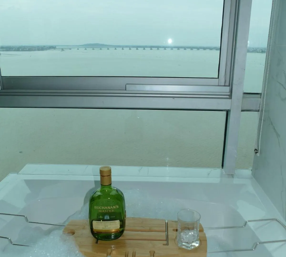 Ecuabook Penthouse Jacuzzi Riverfront 11012 Guayaquil 0*,  Ekwador